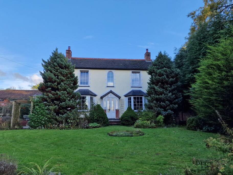 Bailey Estate House Abergavenny Exterior foto