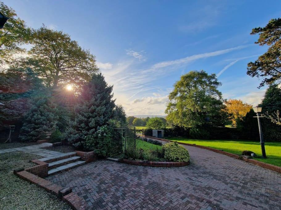 Bailey Estate House Abergavenny Exterior foto